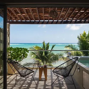 https://blue-sky-hotel-boutique.tulum-hotels.net
